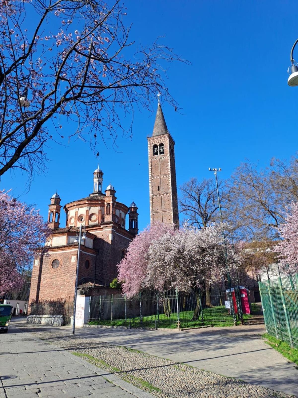 Ferienwohnung Milano Vetra-Parco Delle Basiliche 2 Pax- Wifi- Banfi Exterior foto